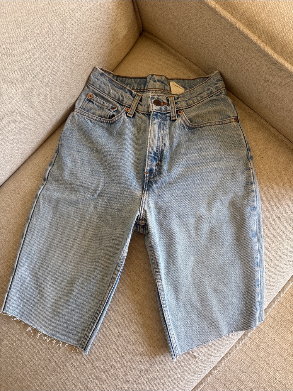 Amazing Levi’s cut shorts in Light Blue Denim